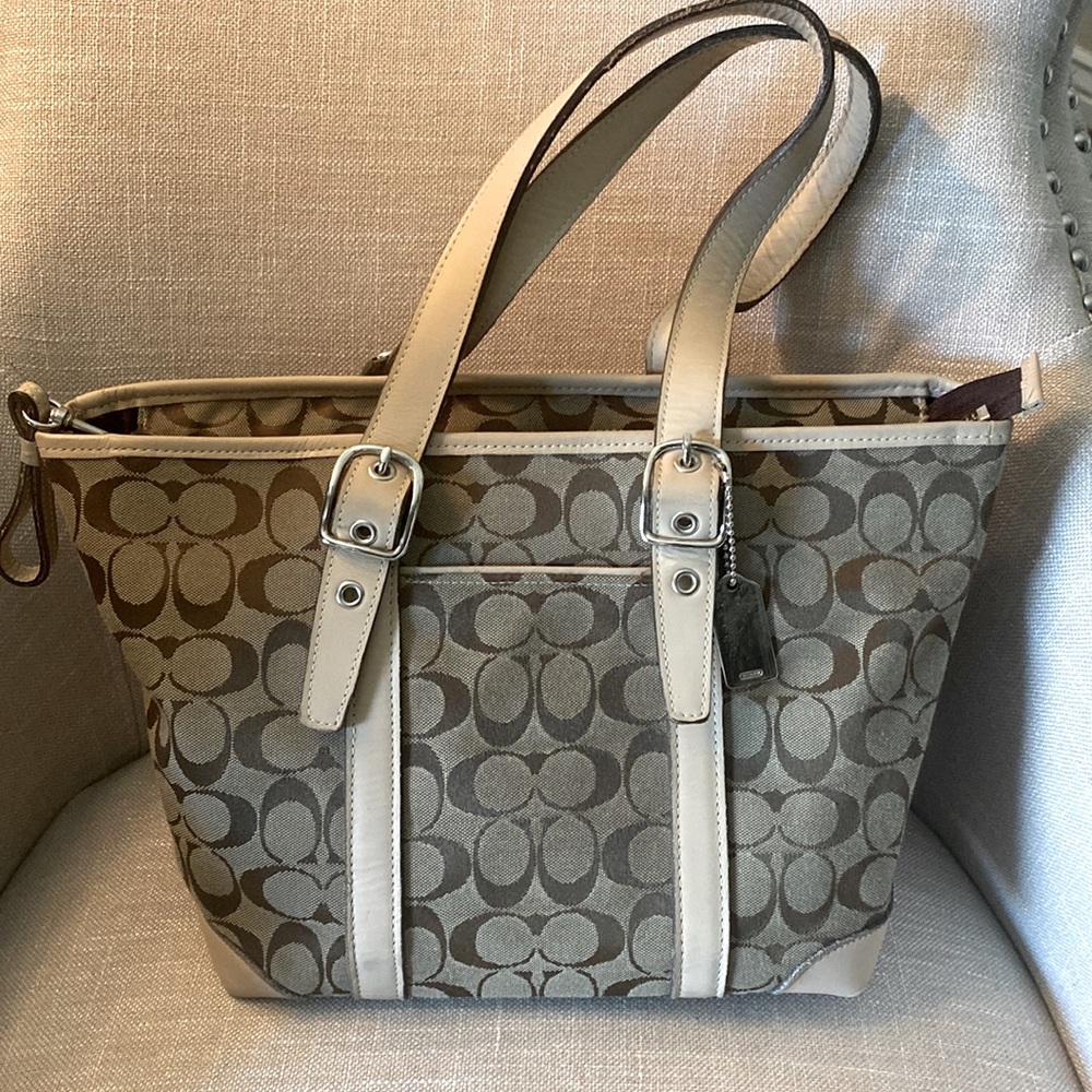 Coach Shoulder Bag